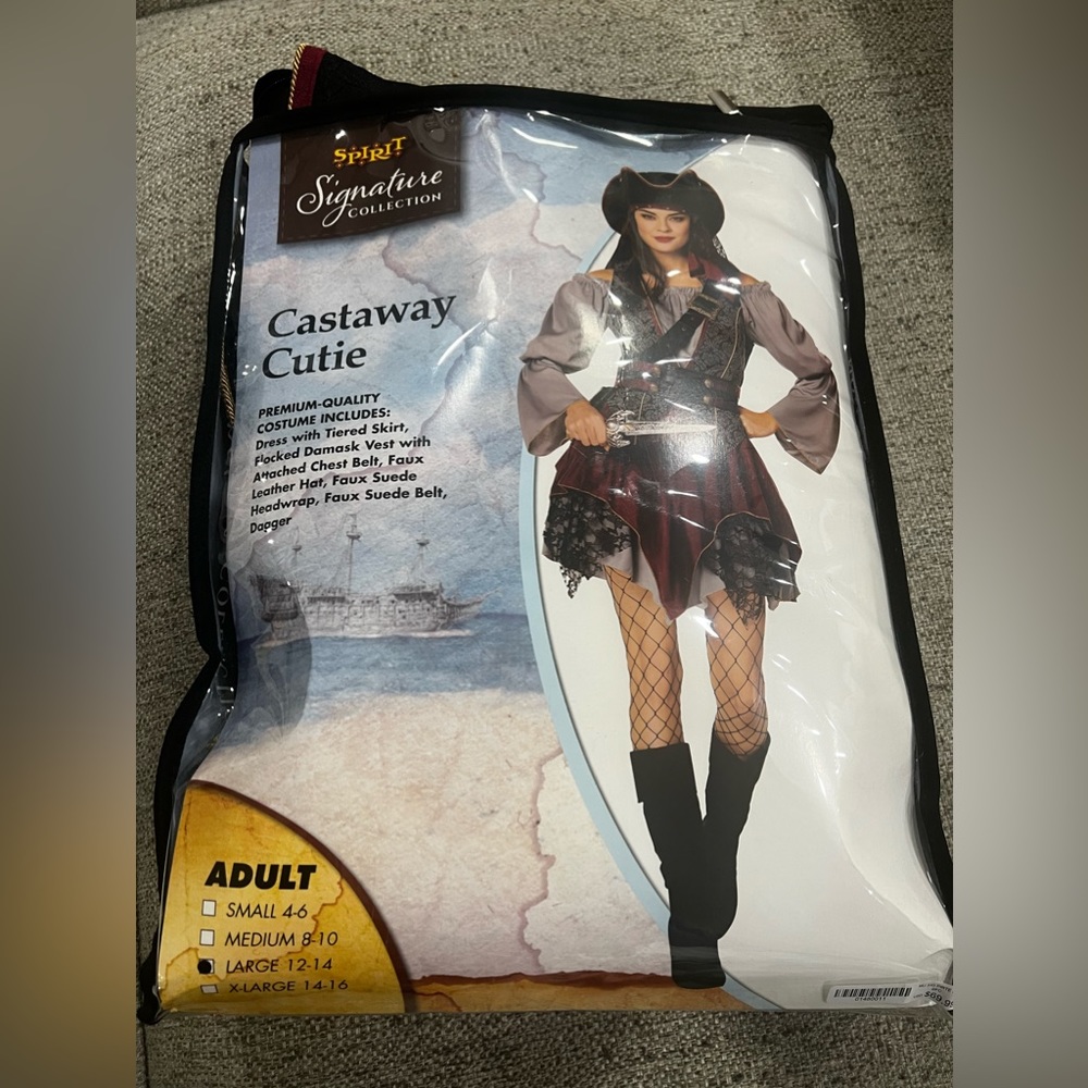 Castaway Cutie (Pirate halloween costume).